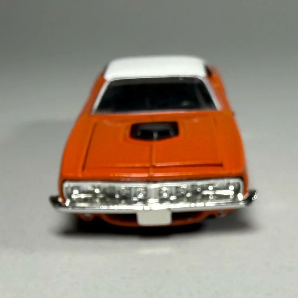 Racing Champions 1970 Plymouth Barracuda 1:64 Die-Cast